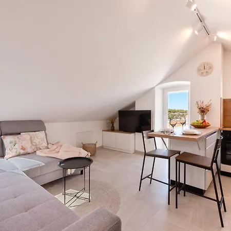 Adriattic Apartment *